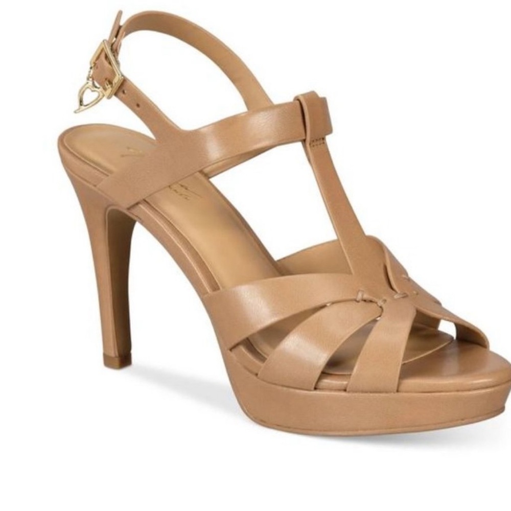 Thalia Sodi Verrda Platform Dress Sandals in nude